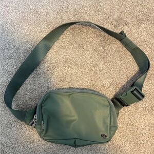 lululemon athletica Olive Belt Bag